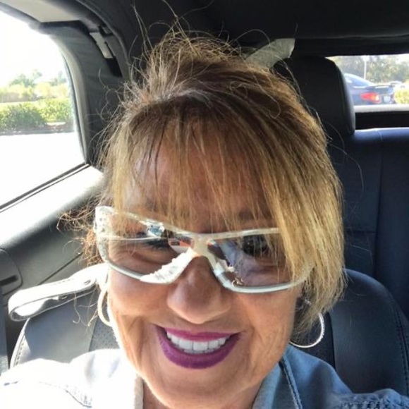 Meet your Posher, Annmarie - Picture 1 of 1